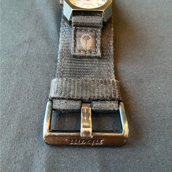 Nixon The Small Scout Watch. - Picture 3 of 6